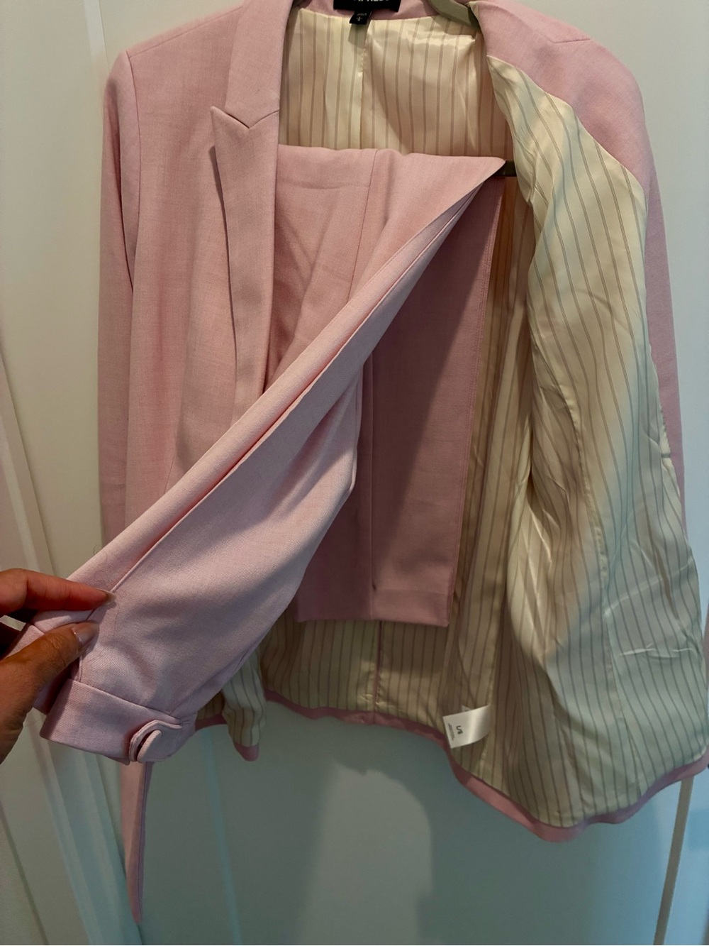 Express Pink Double-Breasted Women's Pantsuit-never worn! - Picture 3 of 6